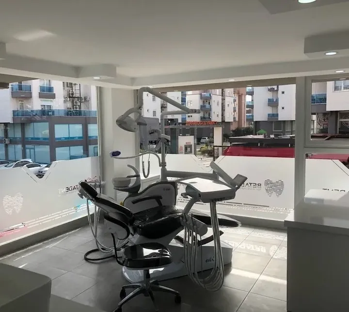 Betadent'in modern ve aydınlık tedavi odası